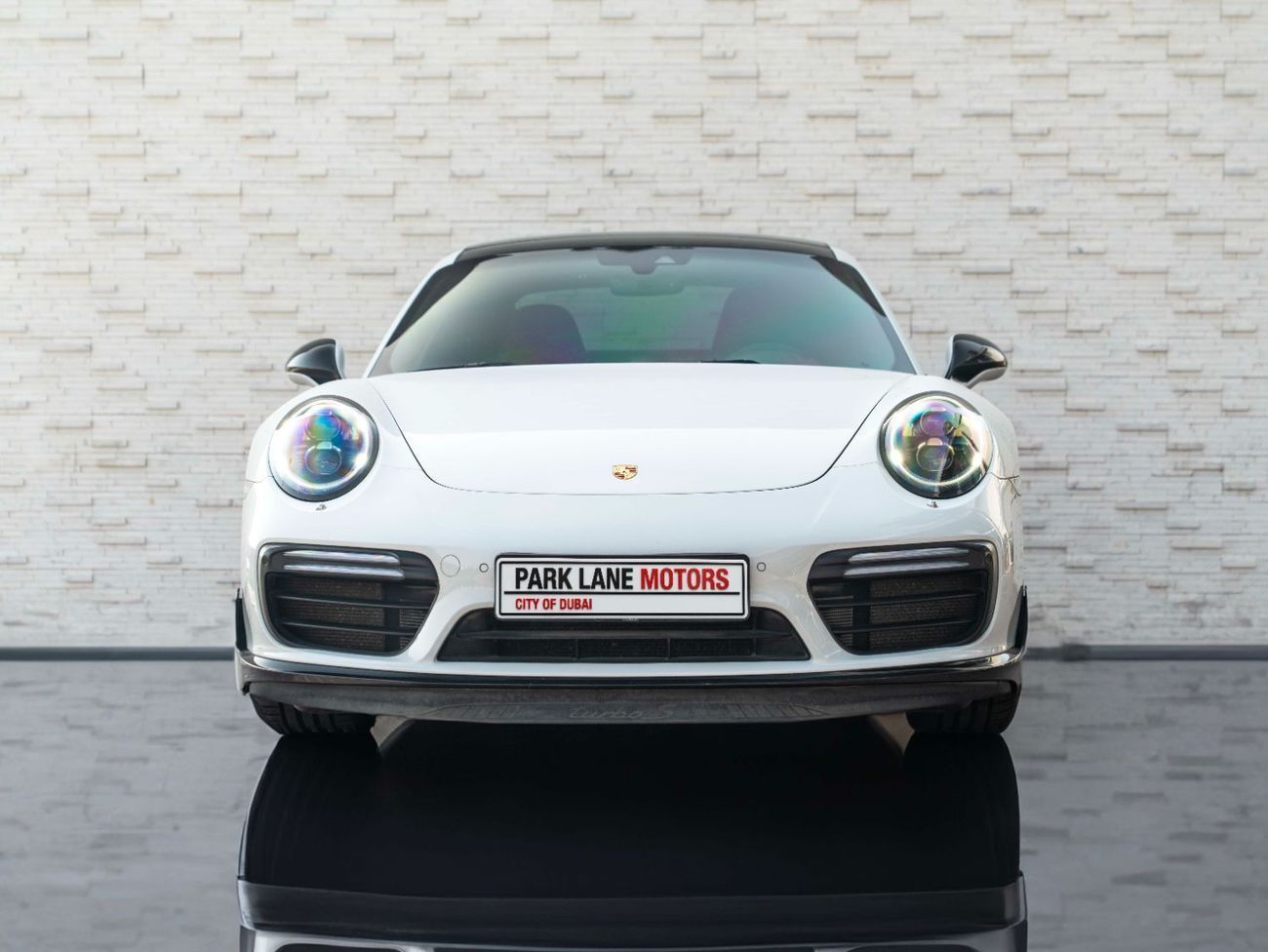 Porsche 911 Turbo S 3.8L (530 HP) Coupe