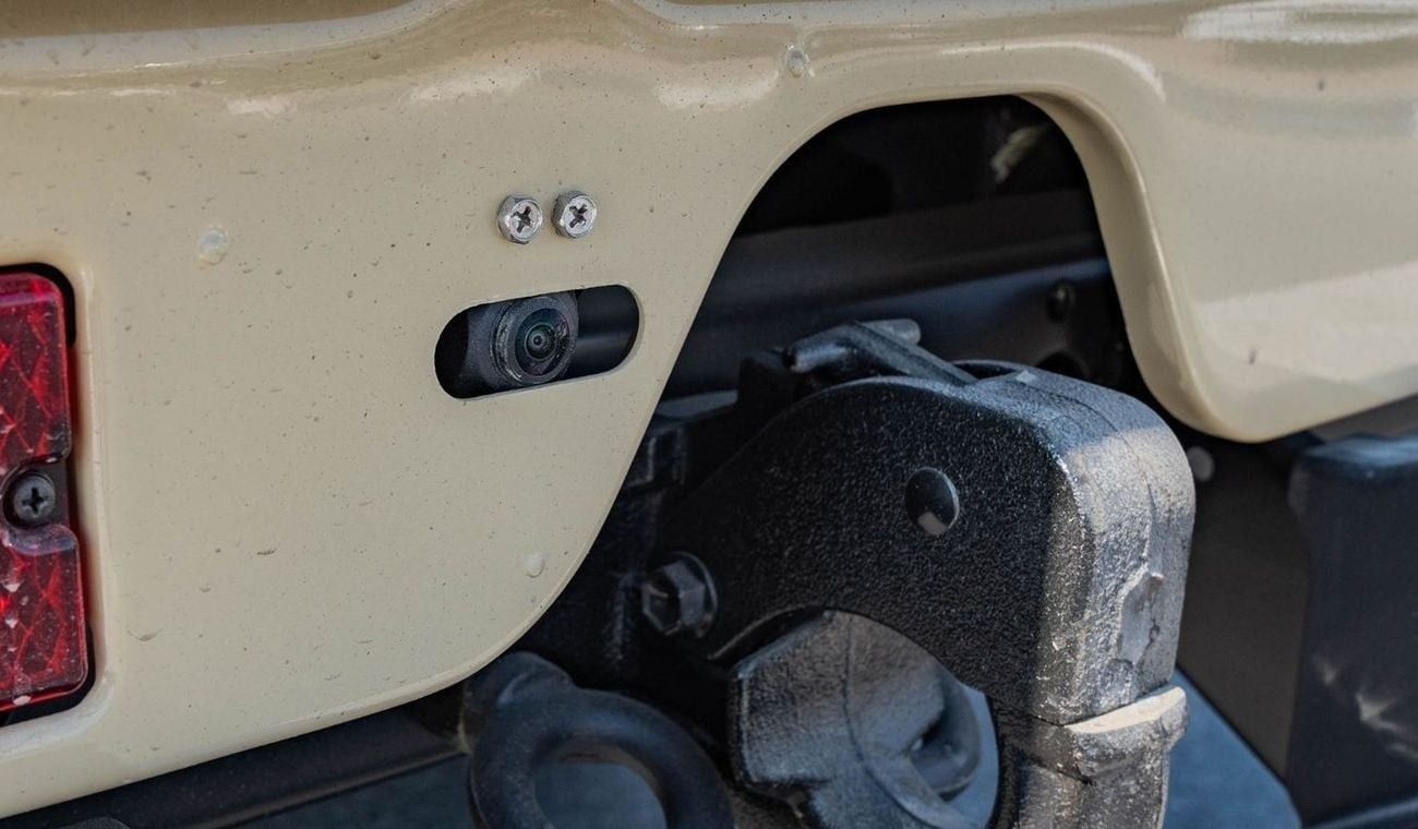 تويوتا لاند كروزر بيك آب 2025 Toyota Land Cruiser LC79 4.0 SC AT Petrol Full Option - Beige