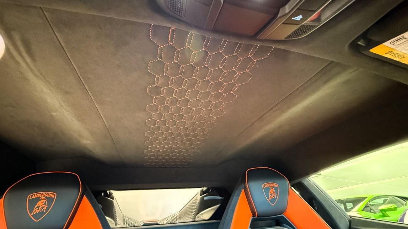 Lamborghini Revuelto Lamborghini Revuelto 2026 - Hybrid Powertrain (First-Ever)