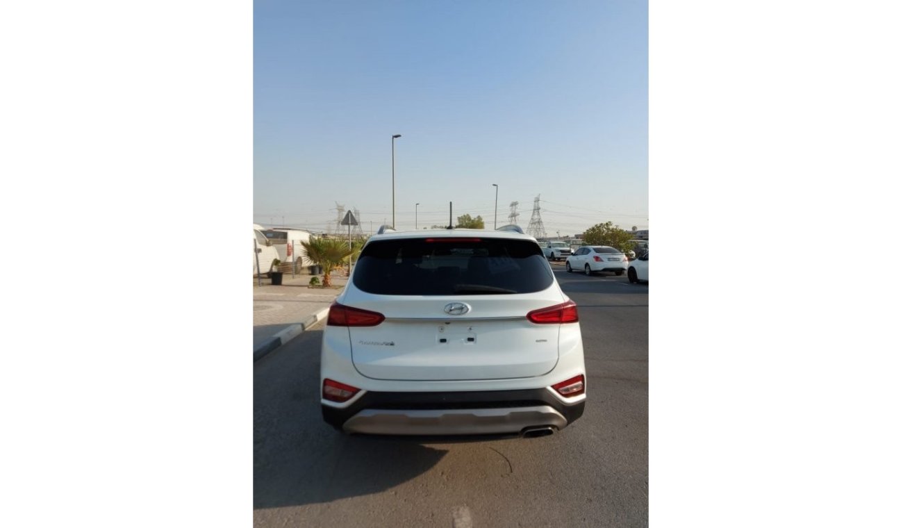 هيونداي سانتا في HYUNDAI SANTAFE