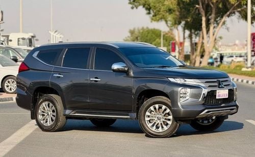 ميتسوبيشي مونتيرو PUSH START ENGINE | AUTOMATIC TRANSMISSION | 2.4 L DIESEL | DIGITAL AC