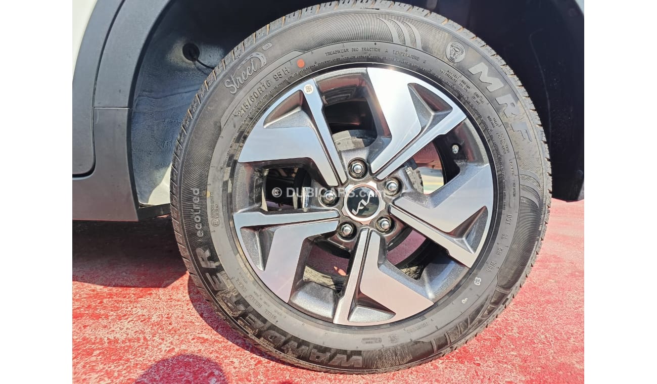 Kia Sonet 1.5L Petrol, Alloy Rims, DVD, Rear Camera, PANORAMIC ROOF(CODE #  67768)