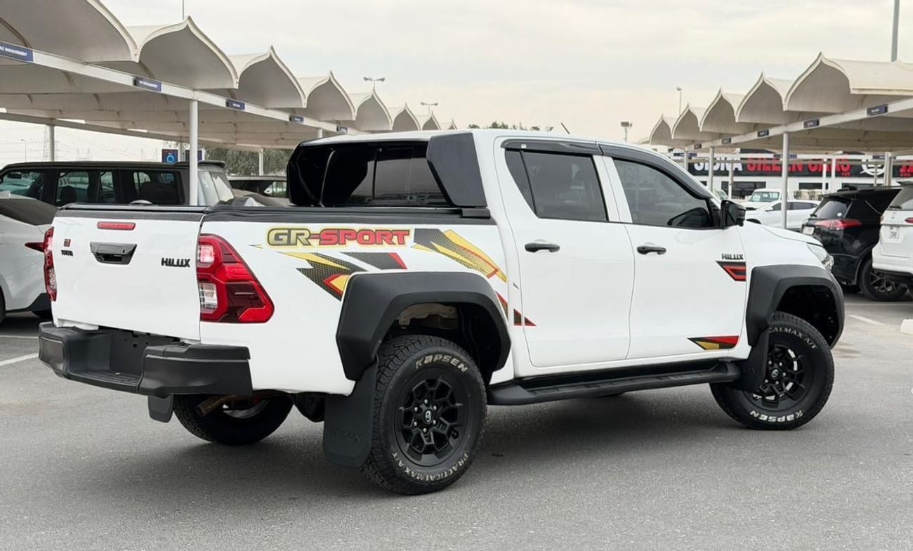 تويوتا هيلوكس ADVENTURE GLX 2.7L Double Cab Utility 4WD A/T