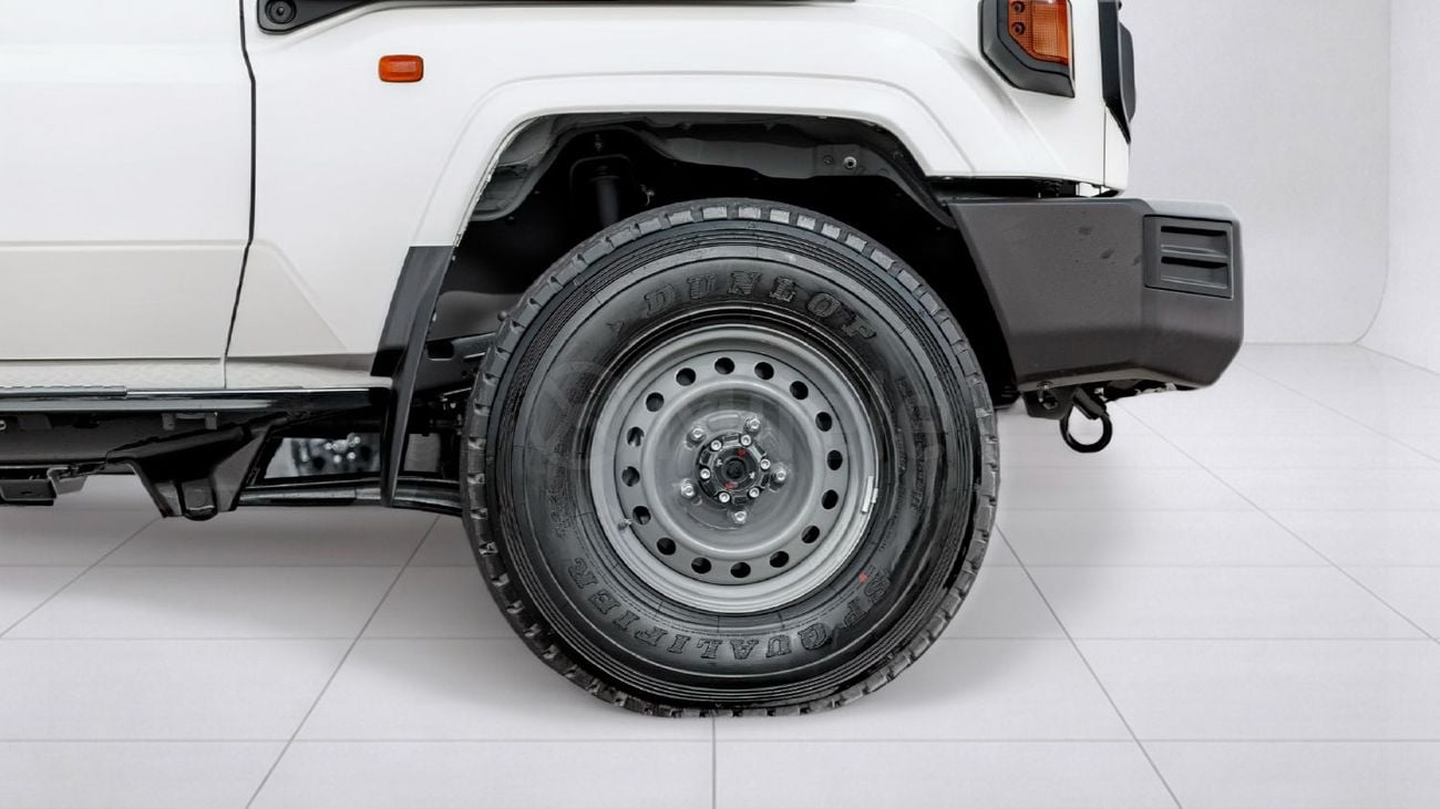 Toyota Land Cruiser 70 LC 78 HARDTOP 4.0L MT