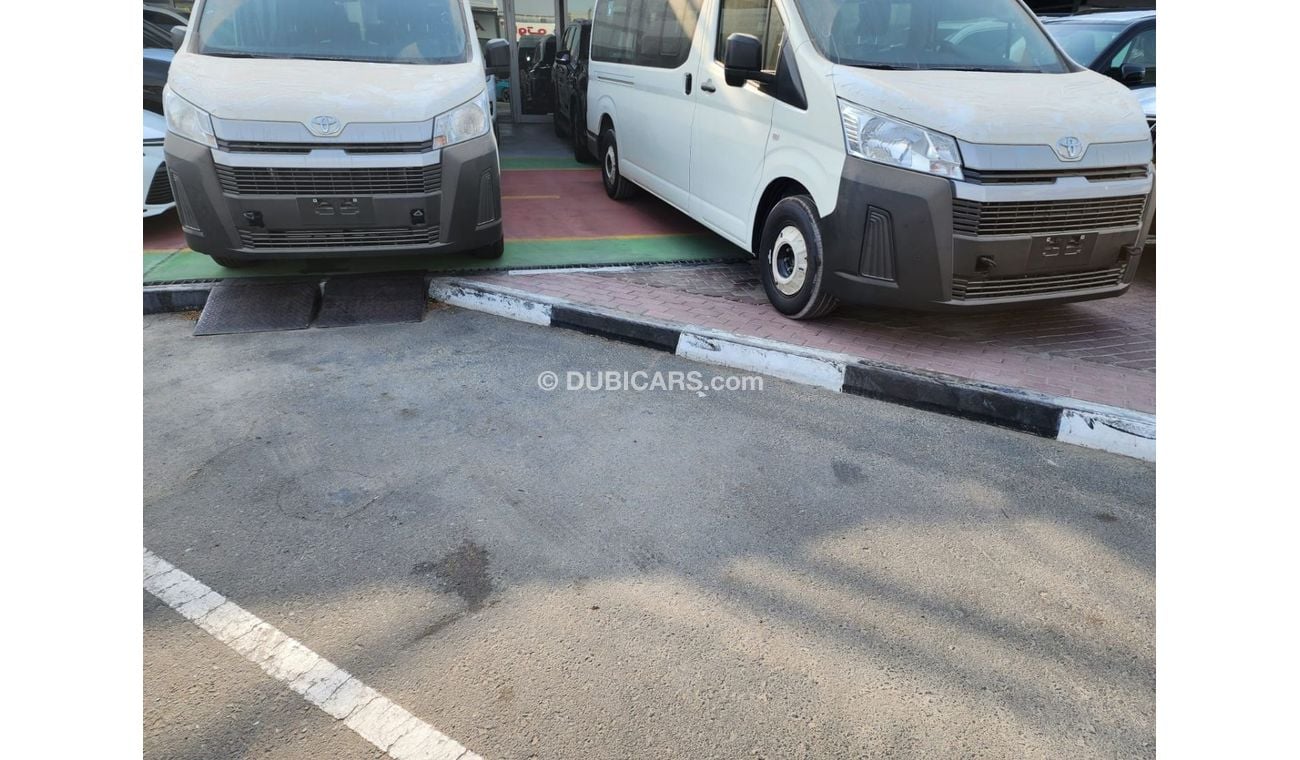 تويوتا هاياس TOYOTA HIACE 3.5 V6 AUTOMATIC