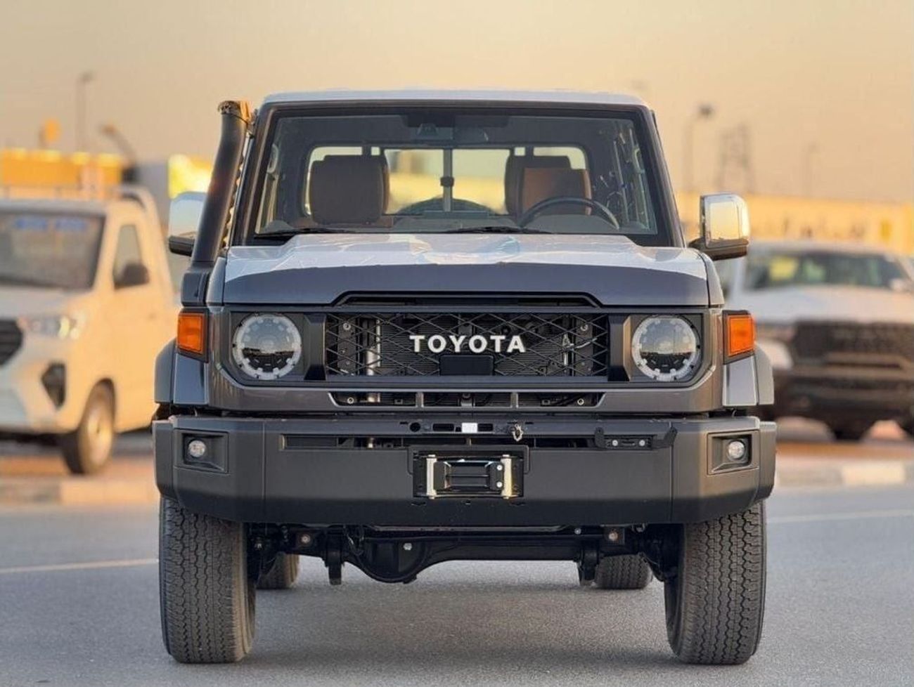 Toyota Land Cruiser Pick Up EXPORT ONLY - TOYOTA LC79 DOUBLE CABIN LX-Z A/T 4.0