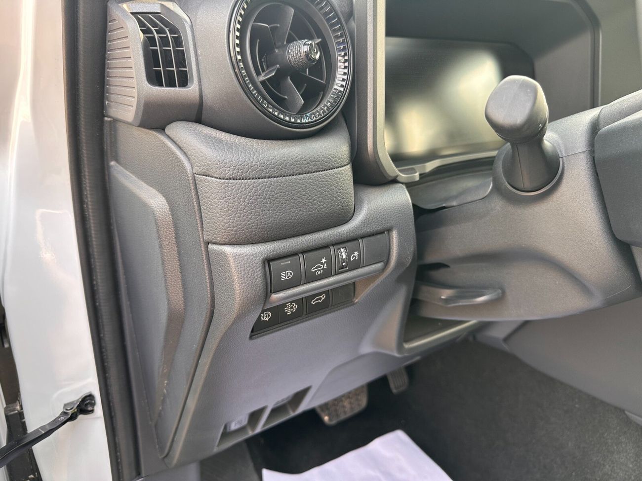 Toyota Prado VX 2.4L Turbo Petrol 7-Seats A/T European Brand New 0Km