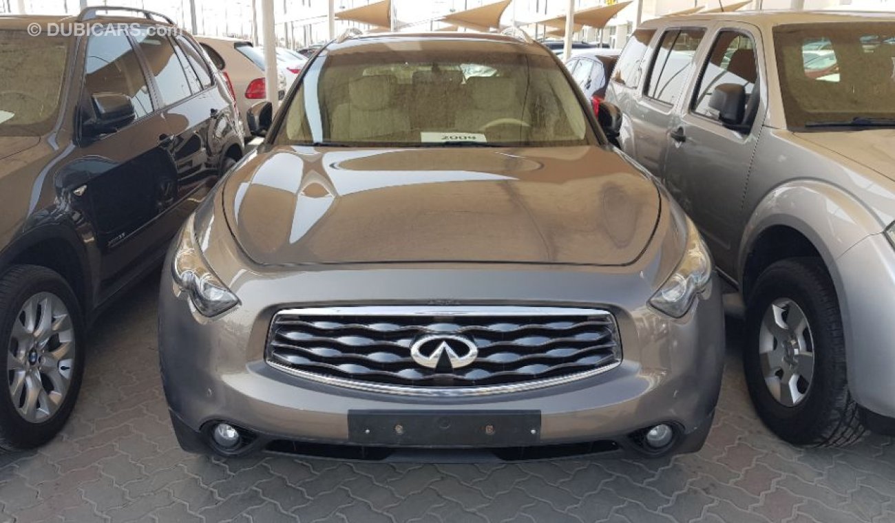 Infiniti FX50 2009 model Gulf specs Full options