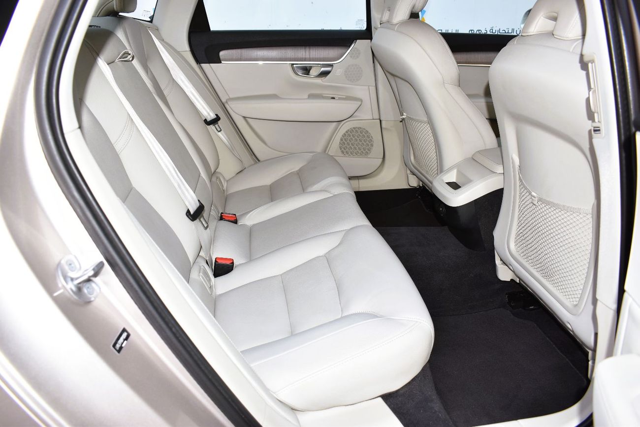 Volvo S90 B5 2.0T Momentum