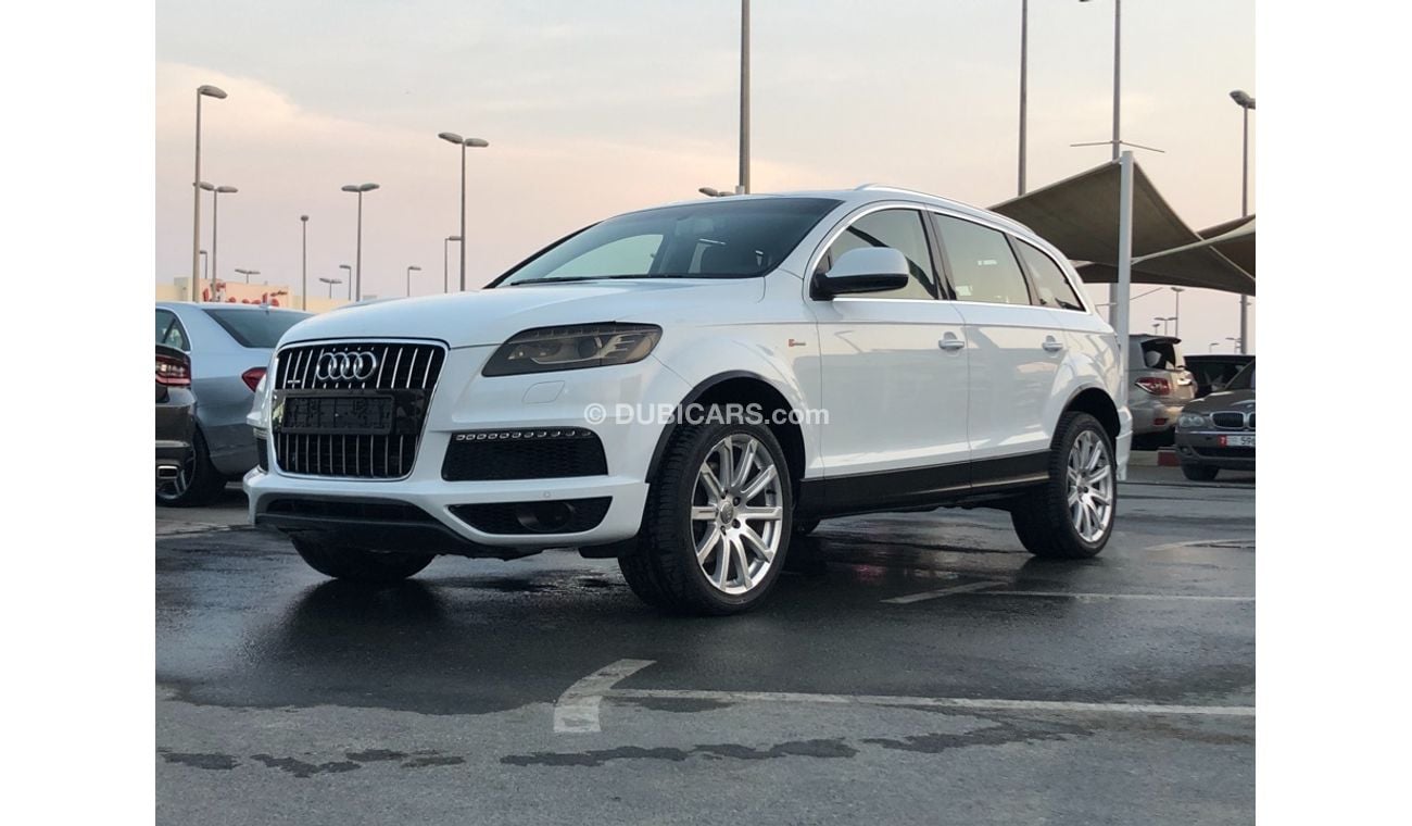 Audi Q7 AUDI Q7 MODEL 2013 GCC CAR PER CONDITION FULL OPTION PANORAMIC ROOF LEATHER SEATS BACK CAMERA