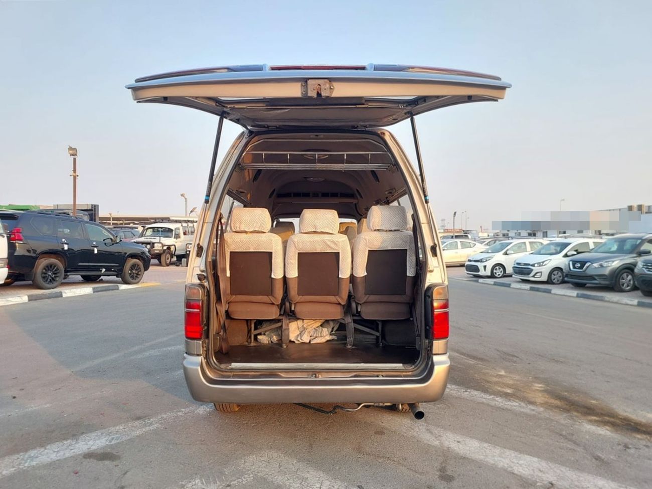 تويوتا هاياس TOYOTA HIACE VAN RHD 1996 MODEL 2.9 L DIESEL AUTOMATIC(PM04144)