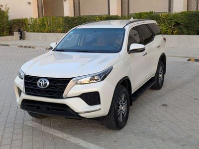 Toyota Fortuner GX2