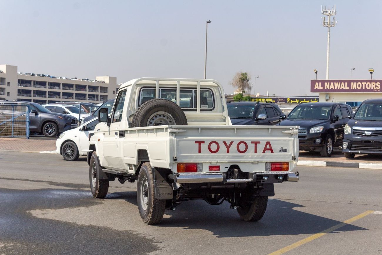 تويوتا لاند كروزر بيك آب EXPORT ONLY - LC79 2.8L T/DSL STD-E (Diesel)