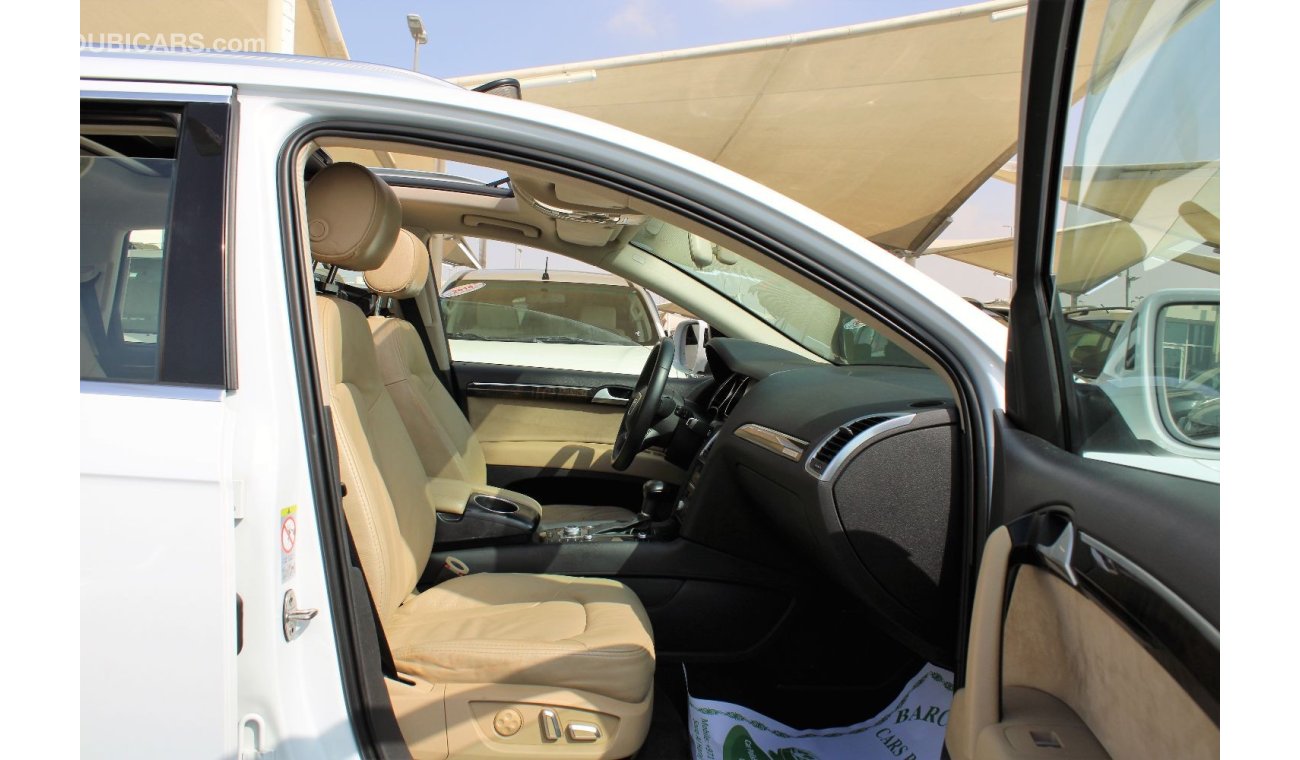 Audi Q7 ACCIDENTS FREE - GCC - FULL OPTION - CAR IS IN PERFECT CONDITION INSIDE OUT