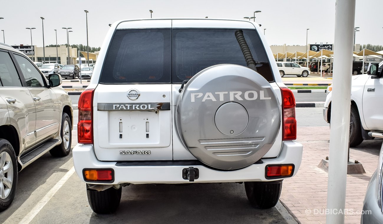 Nissan Patrol Safari