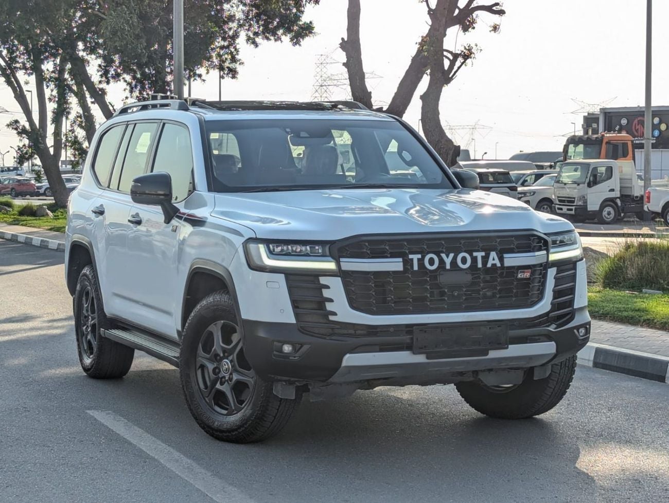 تويوتا لاند كروزر GR SPORT LHD Twin Turbo 3.3L V6 Diesel Engine Automatic Gear 4WD 7 Seats 5 door