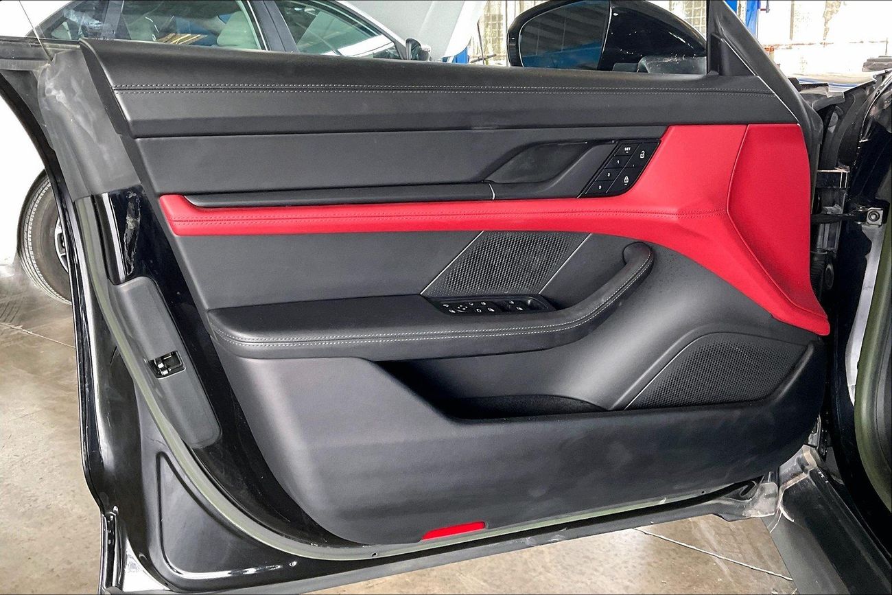 بورش تايكان Taycan | شامل الضمان | 0 ﺪﻔﻋﺓ ﺃﻮﻟﻯ