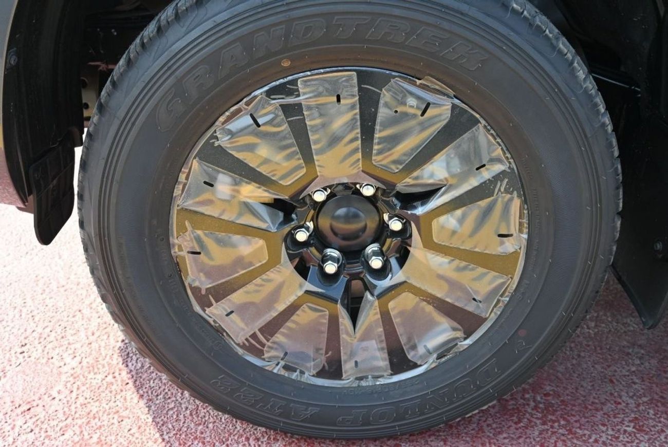 تويوتا برادو تويوتا لاندكروزر برادو 4.0 لتر TX.L بنزين ، دفع رباعي ، 5 أبواب ، مثبت سرعة ، فتحة سقف ، مقاعد كهربا