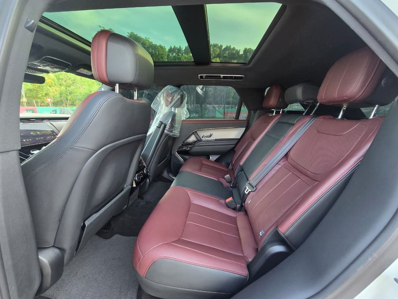 Land Rover Range Rover Sport Dynamic SE P400 3.0L RANGE ROVER SPORT DYNAMIC SE P400 2023 GCC // PERFECT CONDITION // LOW MILEAGE