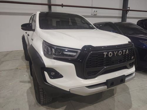 تويوتا هيلوكس Toyota Hilux Gr sports 2.8 L Diesel