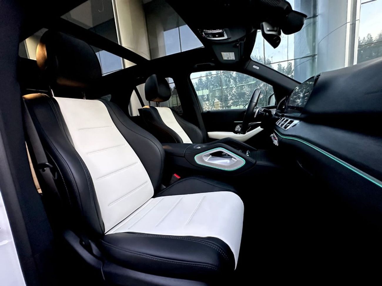 مرسيدس بنز GLE 350 نوع السيارة: مرسيدس GLE350 AMG