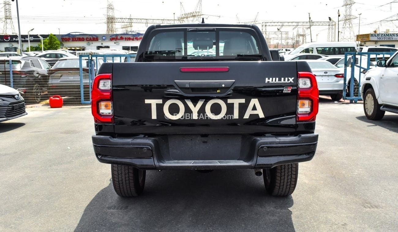 تويوتا هيلوكس GR Sport 4.0 L V6