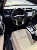 Toyota 4Runner SR5 Premium 4WD Full Option