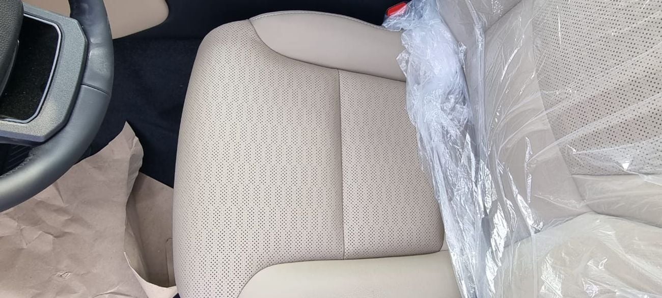 تويوتا برادو TOYOTA PRADO 2.4L PETROL WITH RADAR MY 2025