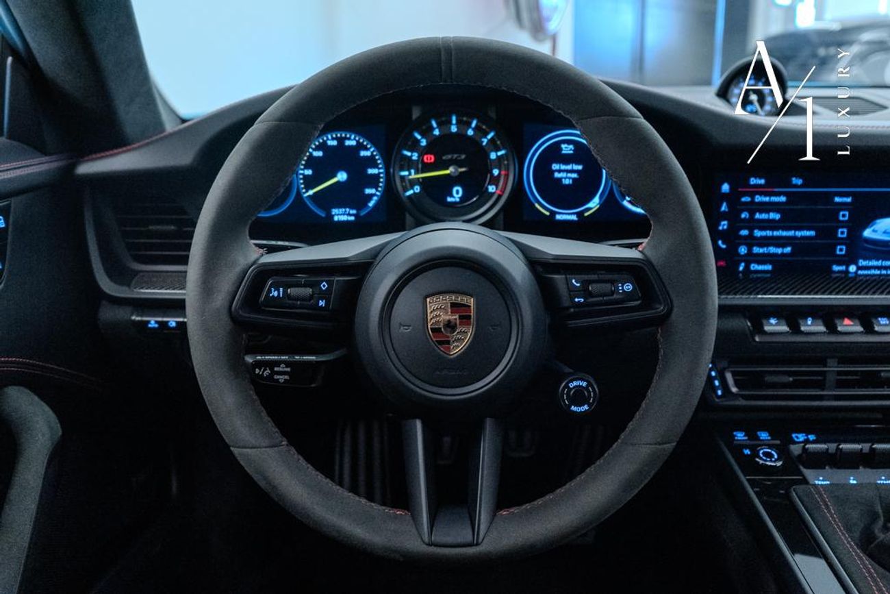 Porsche 911 GT3 4.0L 2022 Porsche 911 GT3, Warranty, Carbon Fiber Package, Sport Chrono Package, Manual Transmis