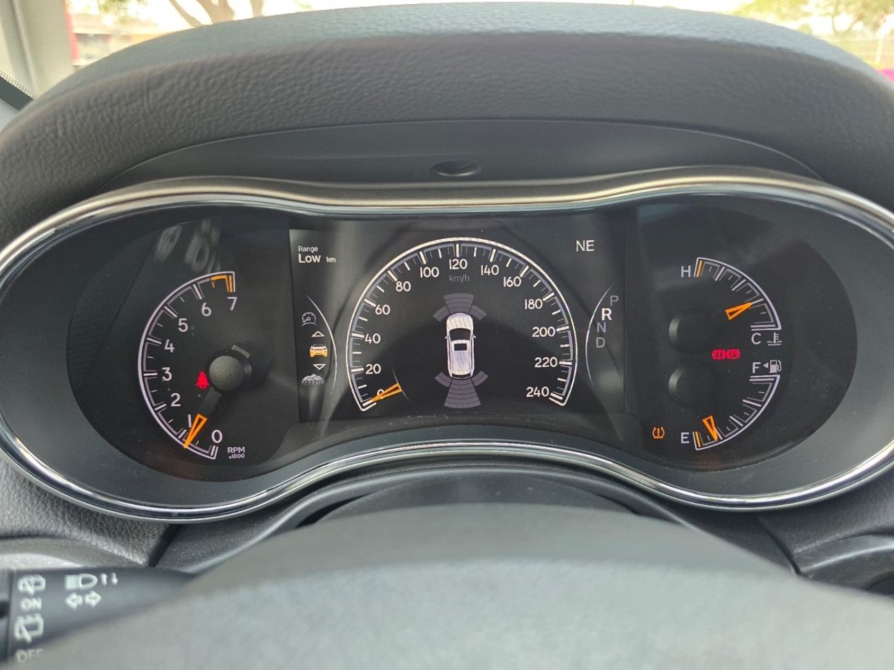 جيب جراند شيروكي GCC LIMITED WITH WARRANTY V6