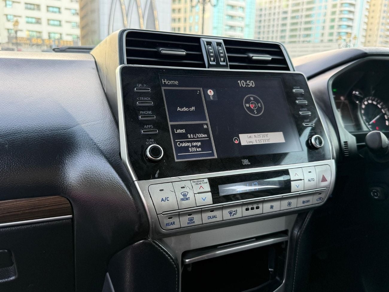 تويوتا برادو VX Full Option Right Hand Drive