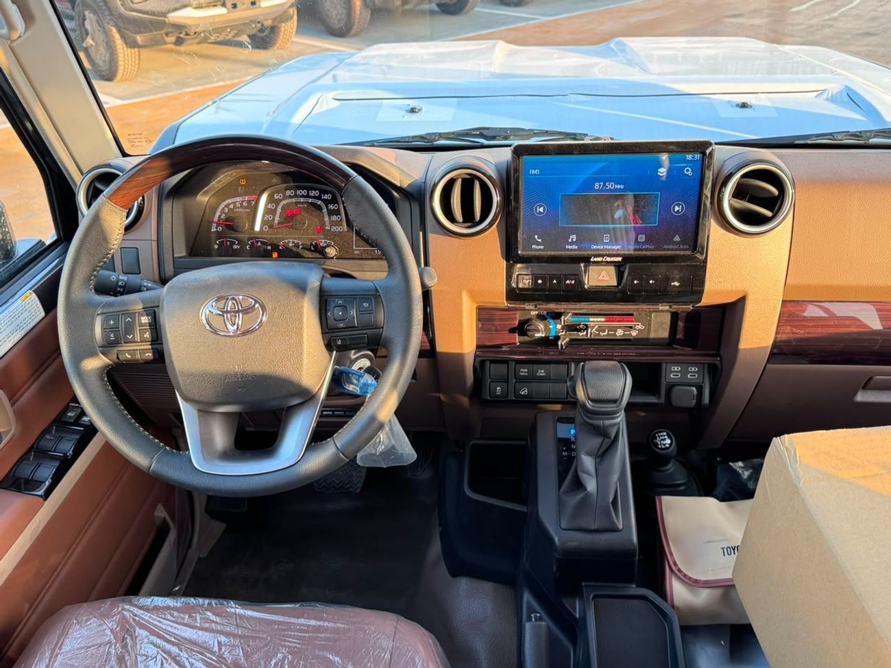 تويوتا لاند كروزر بيك أب 70 LC 79 - 4.0L - PETROL - AUTOMATIC - 2026