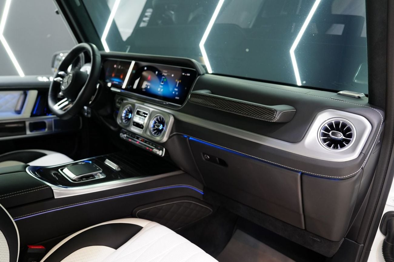 Mercedes Benz G63 AMG STD 2025 Mercedes-Benz G63 AMG Night Package, Carbon Fiber Interior Pack, Two-Tone Leather Interior!!