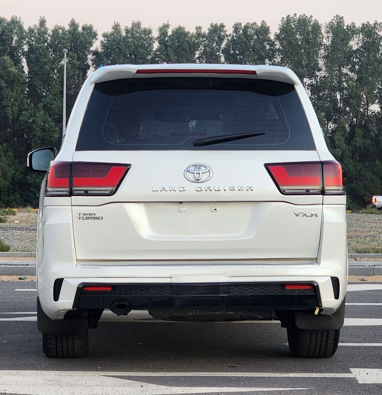 تويوتا لاند كروزر VX.R V8 upgrade 2024