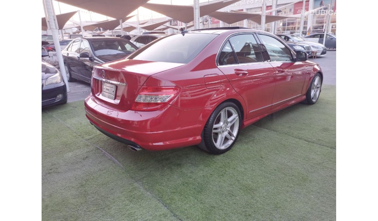 مرسيدس بنز C 300 وارد موديل 2009 رقم واحد فتحه  بانوراماجلد  حساسات  ومثبت سرعه لاتحتاج الي مصاريف