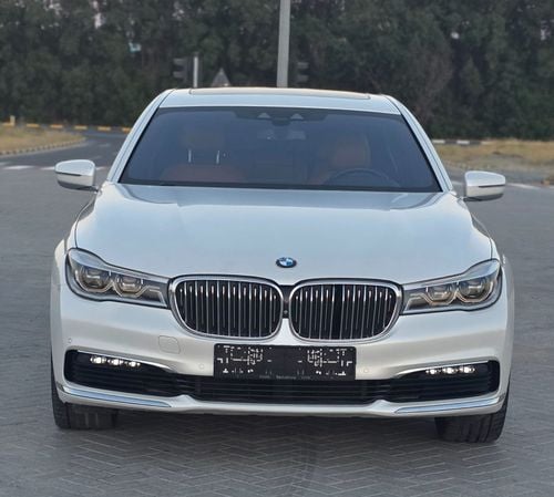 بي أم دبليو 730Li