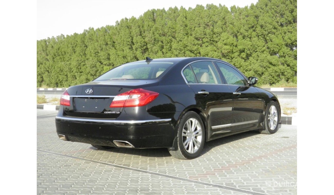 Hyundai Genesis 2014