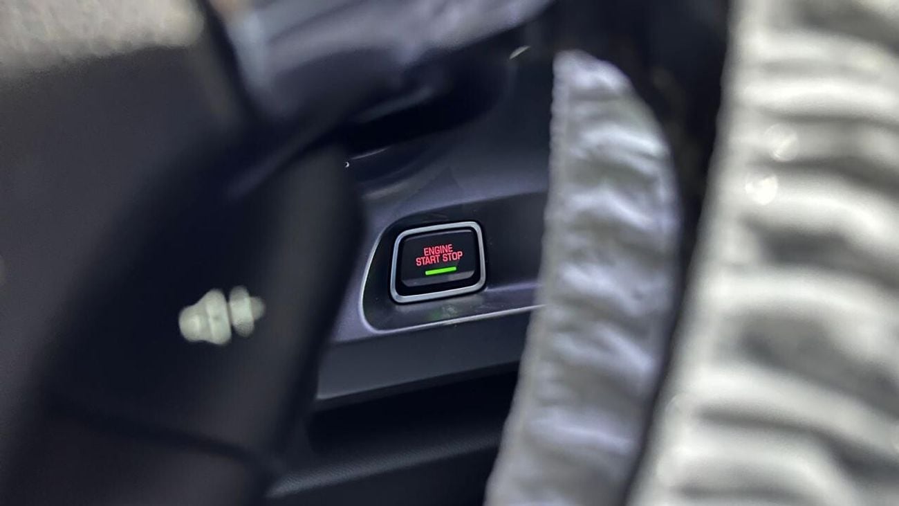 Chevrolet Camaro V4 / LOOKS LIKE BRAND NEW / 2019 MODEL/ ONLY FOR EXPORT