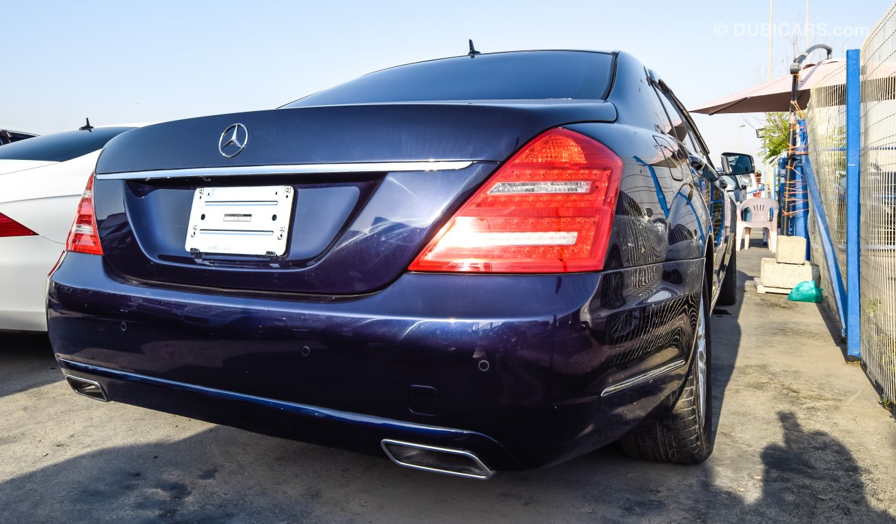 مرسيدس بنز S 550