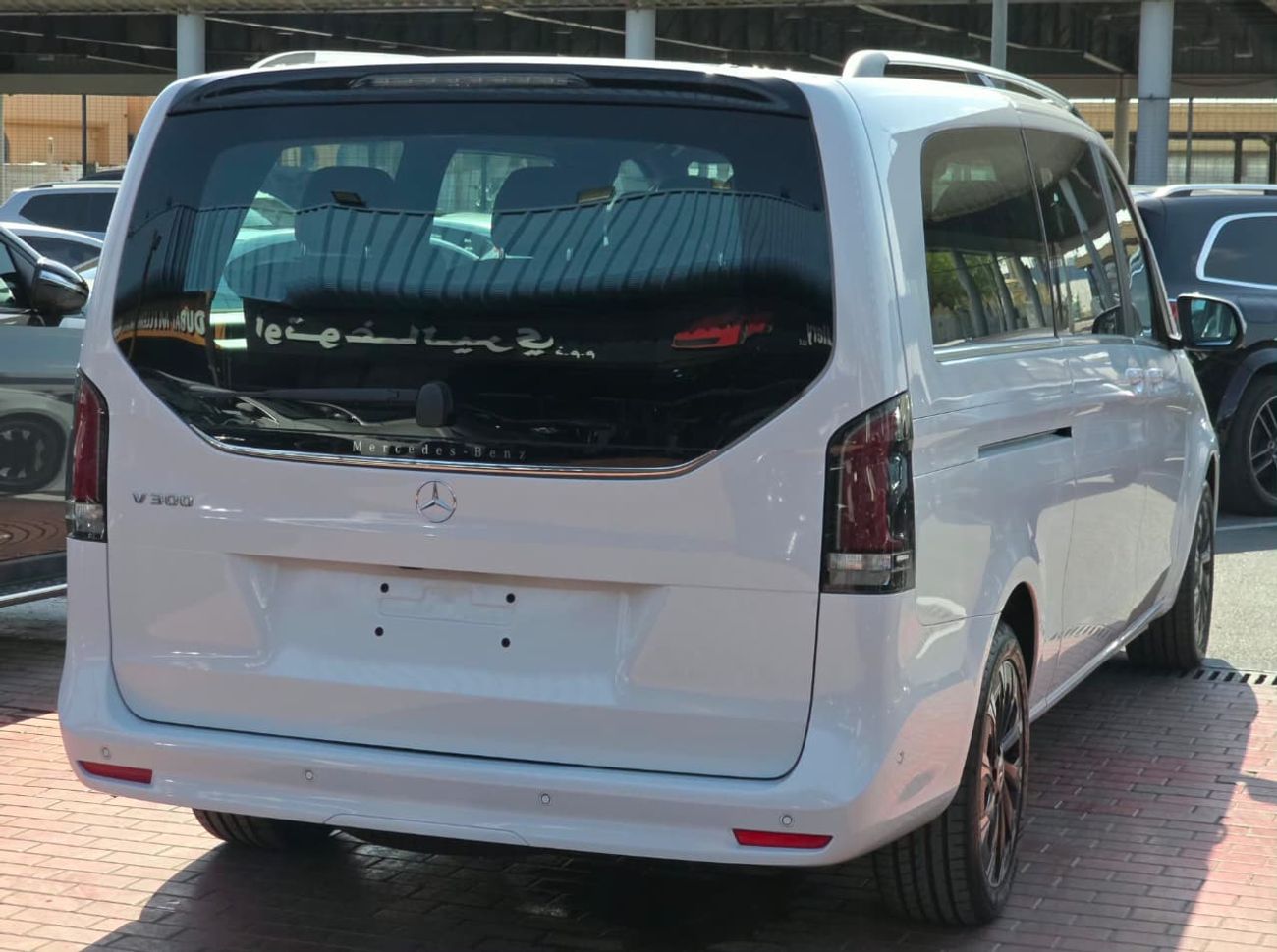 مرسيدس بنز V 300 Avantgarde Under Agency Warranty 2026 GCC