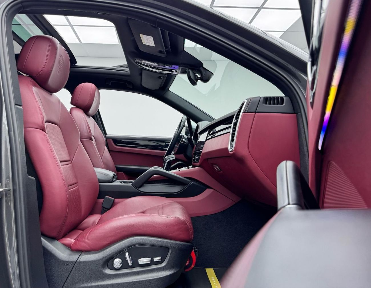 Porsche Cayenne Std 3.0L (340 HP) 2020 Porsche Cayenne, Warranty, Full Porsche Service History, Excellent Condition,