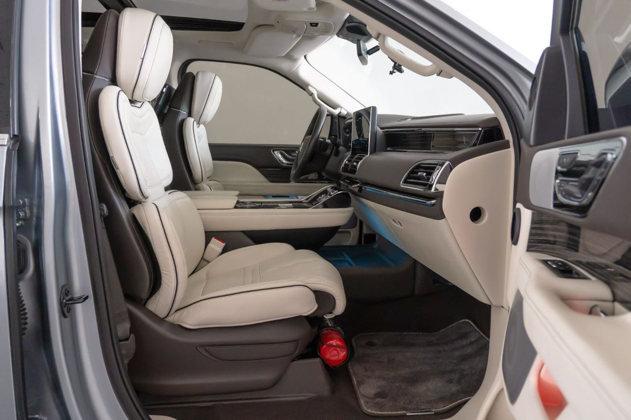 Lincoln Navigator 2023 Lincoln Navigator Presidential / Lincoln Warranty & Service Contract