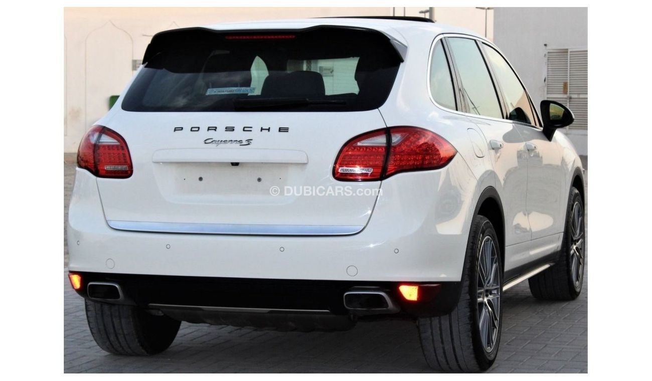 Porsche Cayenne Porsche Cayenne S 2011 GCC, in excellent condition, without accidents, full option, very clean from
