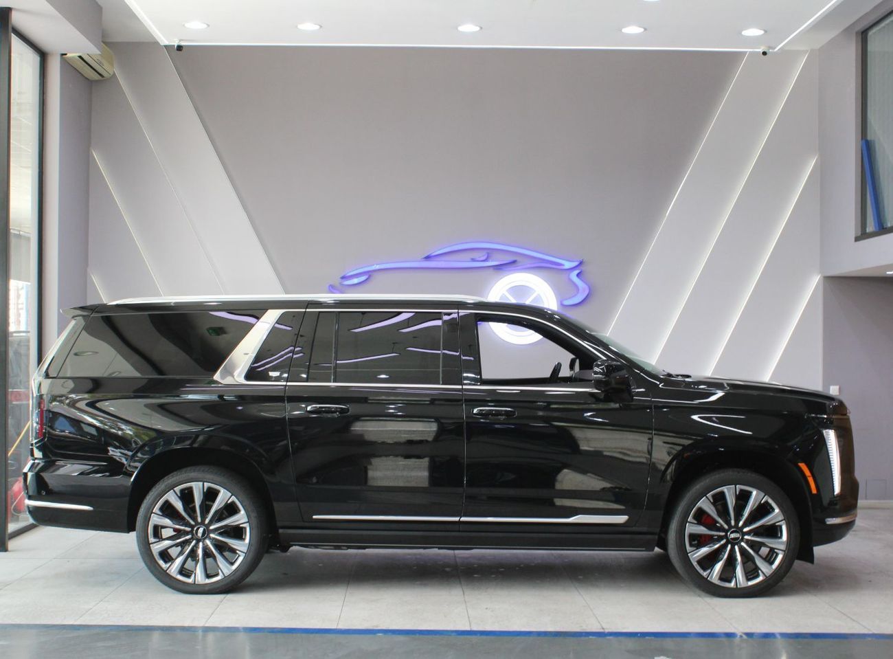 Cadillac Escalade Sport Platinum 6.2L 4WD