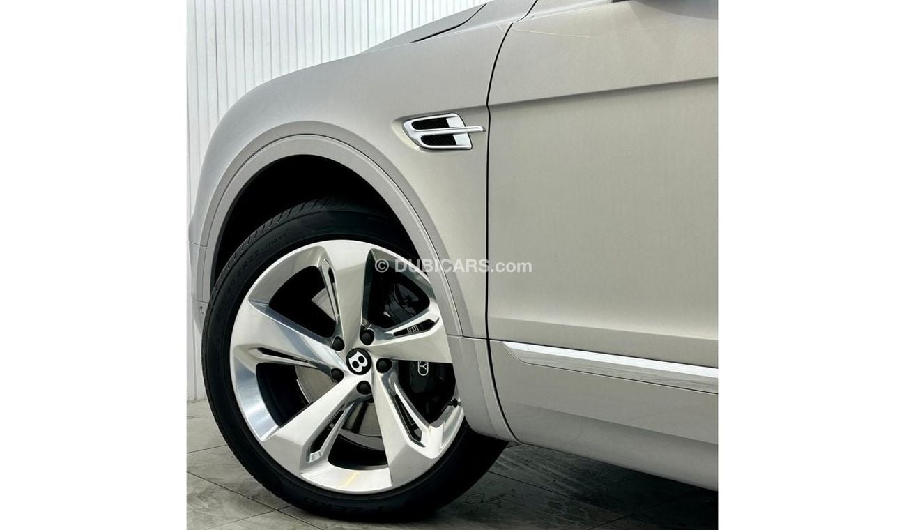 Bentley Bentayga Special Edition 2017 Bentley Bentayga Mulliner Edition, Warranty, Full Service History, Low Kms, GCC
