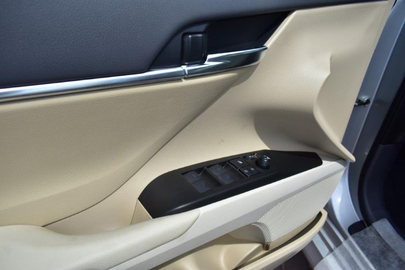 تويوتا كامري GLE