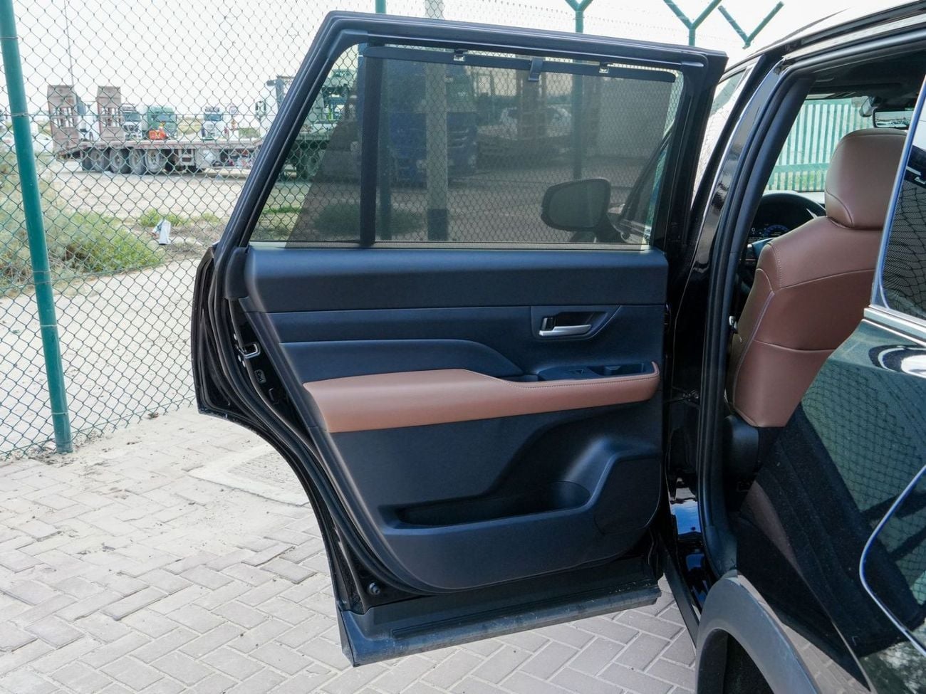 تويوتا جراند هايلاندر 2026 TOYOTA GRAND HIGHLANDER PLATINUM HYBRID-MAX 7-SEATS BRAND NEW 0KM