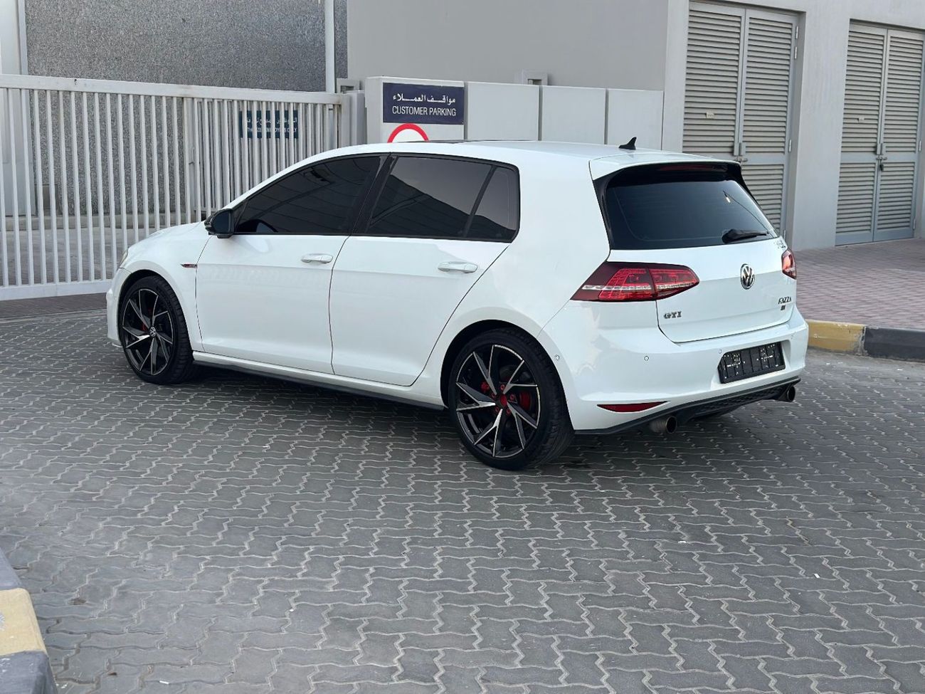 Volkswagen Golf GTI GCC