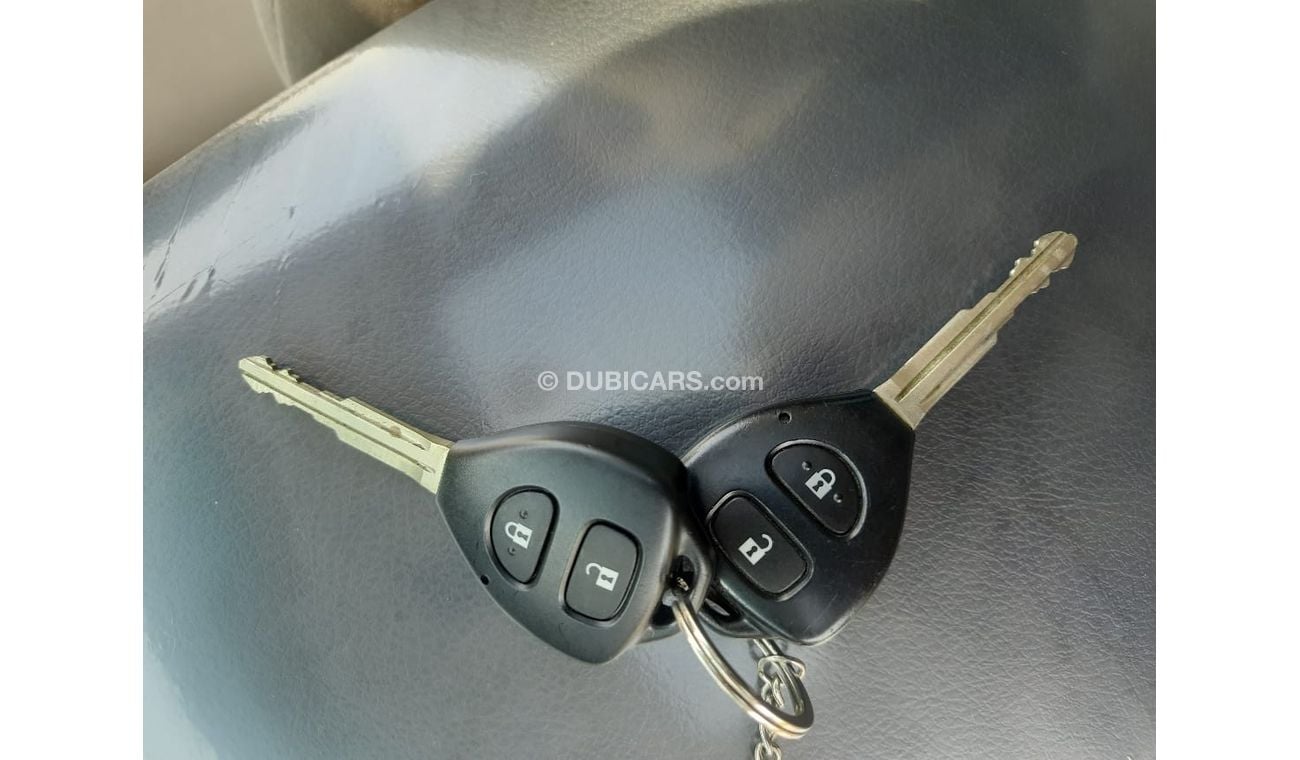 Toyota Prado TX-L Top Toyota prado 2.7 2012 V4 full opsions