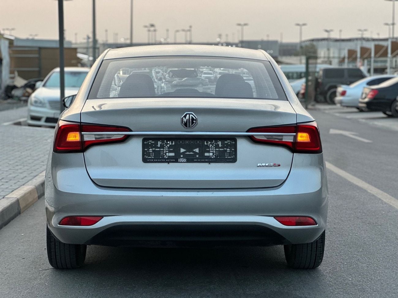 أم جي 5 STANDARD